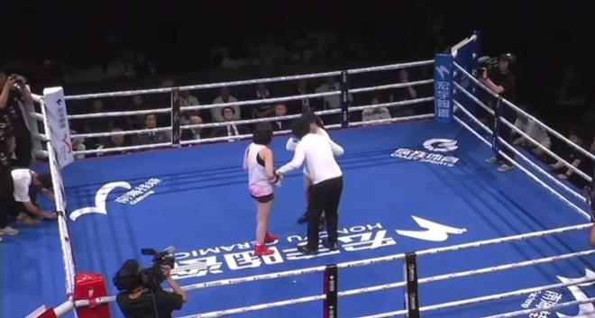 赤和暴躁维嘉擂台赛拳拳到肉打满三回合开元棋牌网站精彩！千万粉丝网红董赤(图2)